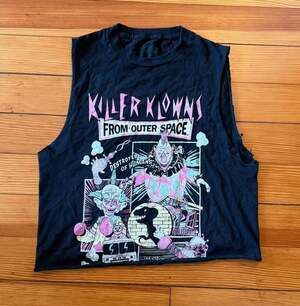 American Classics Killer Klowns From Outer Space Graphic Sleeveless Crop Top Siz